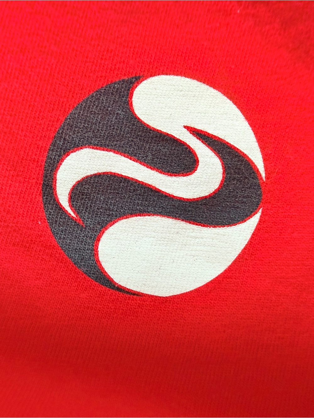 Patagonia Organic Boxy Red Long Sleeve Tee - Picture 9 of 10